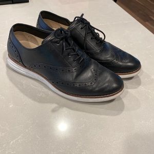 Cole Haan Womens wingtip loafers size 8.5